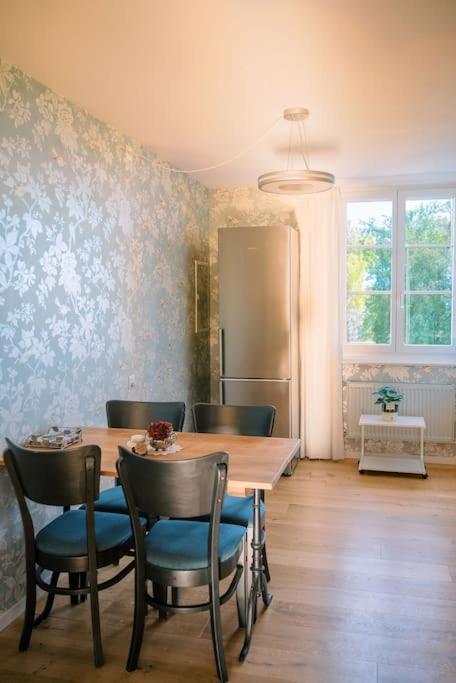 Seesicht Und Charmante Wohnung Bei Hanni Und Ueli Bottighofen Экстерьер фото